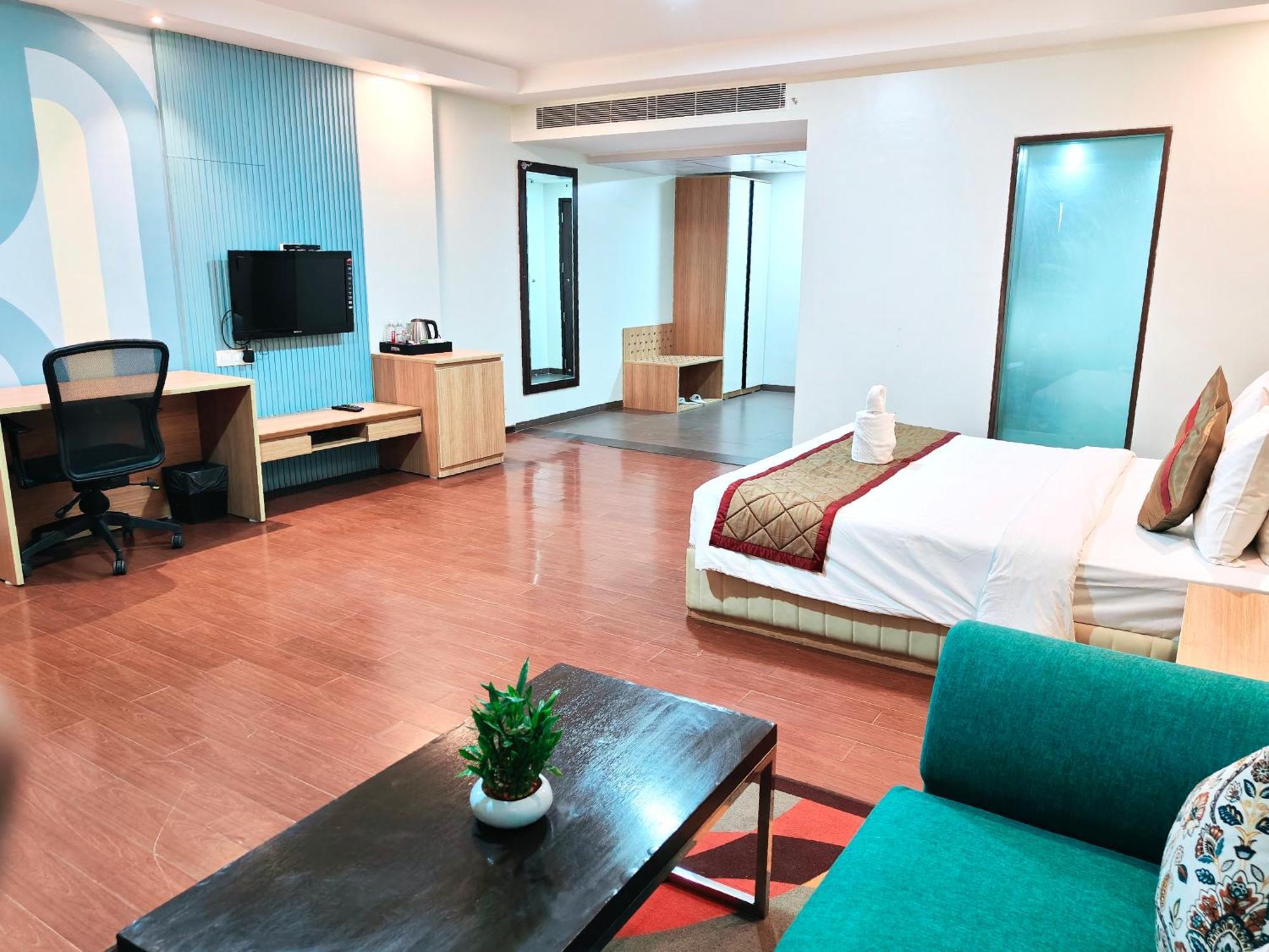 The Altruist Business Hotel Kharadi Pune Luaran gambar