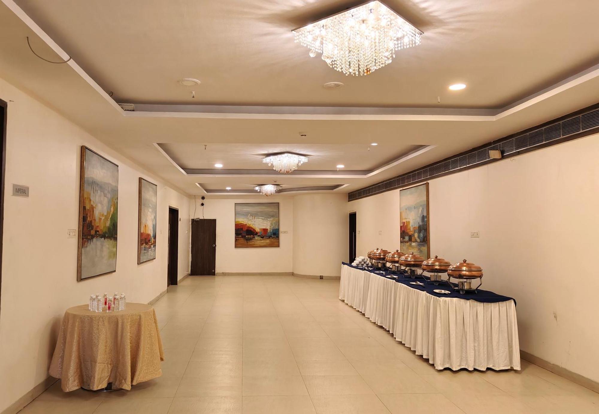 The Altruist Business Hotel Kharadi Pune Luaran gambar
