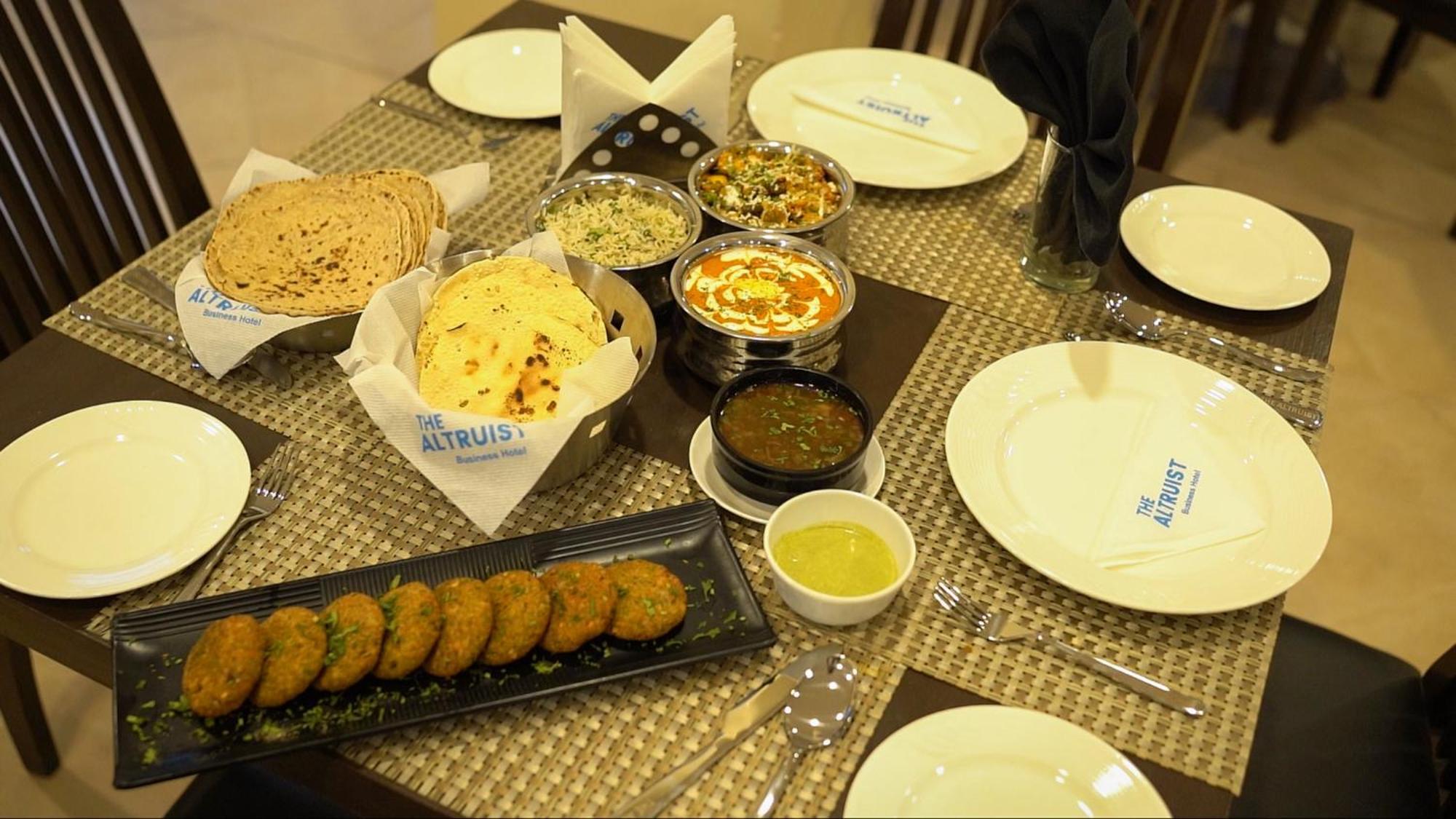 The Altruist Business Hotel Kharadi Pune Luaran gambar